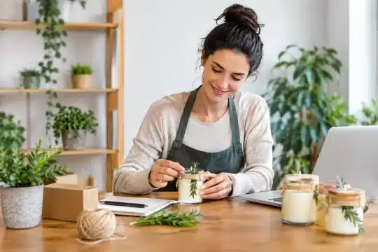 10 أمثلة مشاريع منزلية تبدأ بميزانية صغيرة