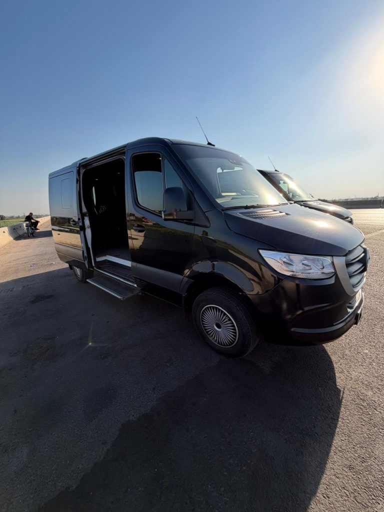 Limozin Service luxury $ Rental Car with Driver