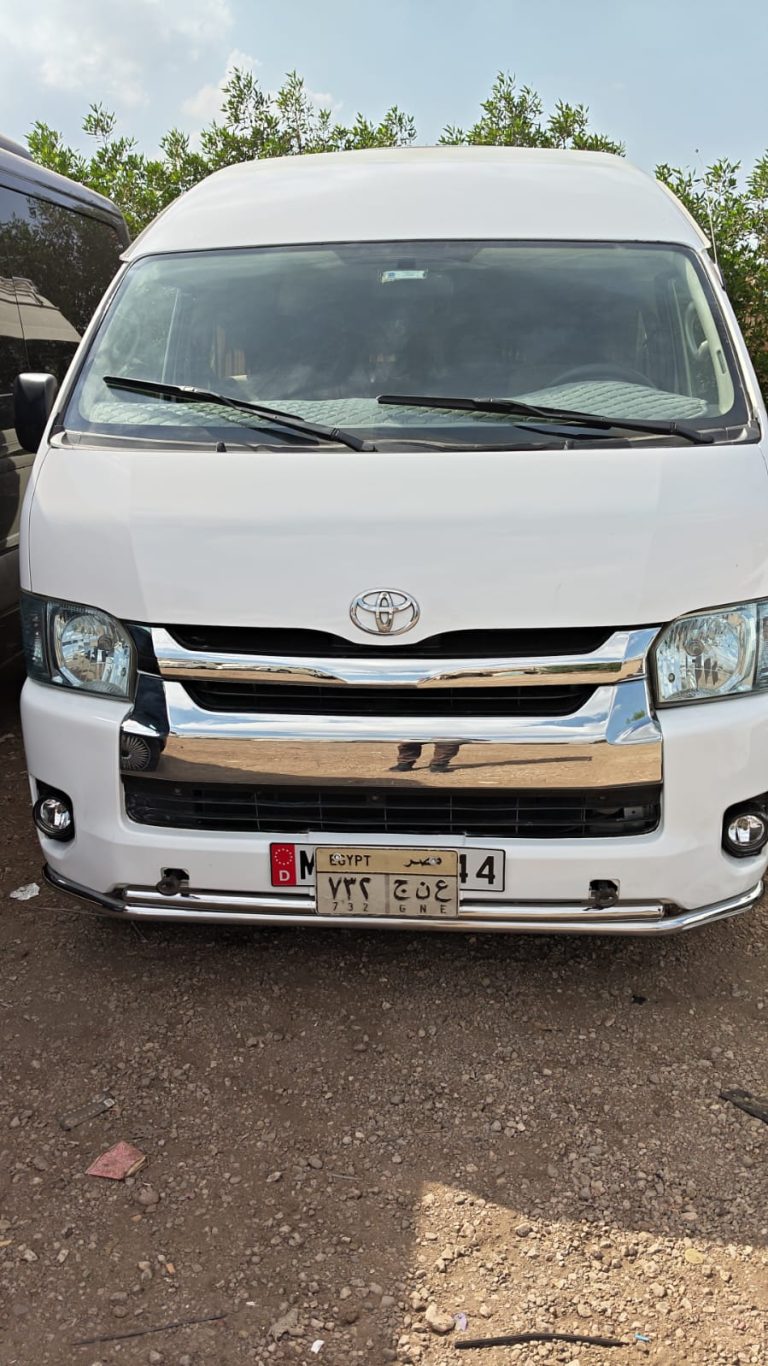 ليموزين مطار القاهرة | إيجار تويوتا هايس الشكل الجديد 13 راكب VIP
