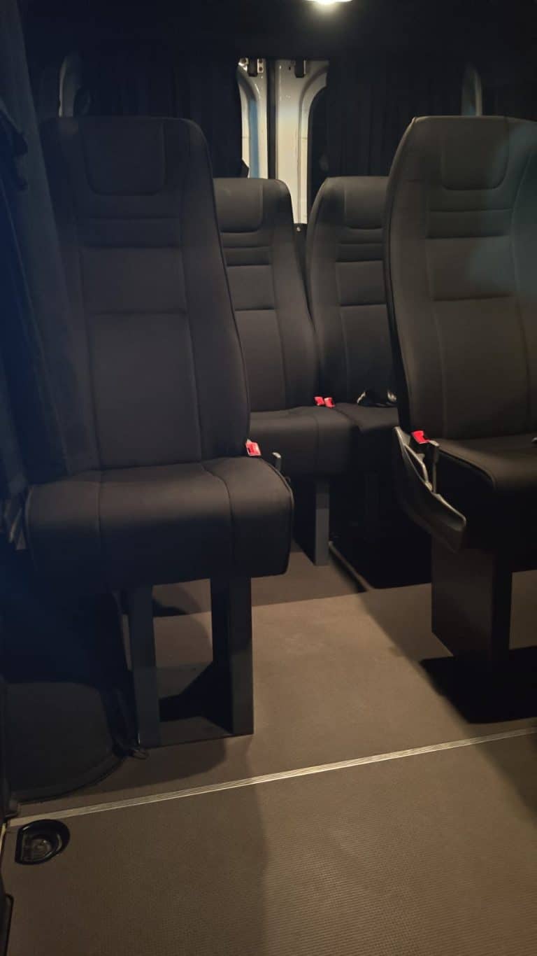Limozin Service luxury $ Rental Car with Driver